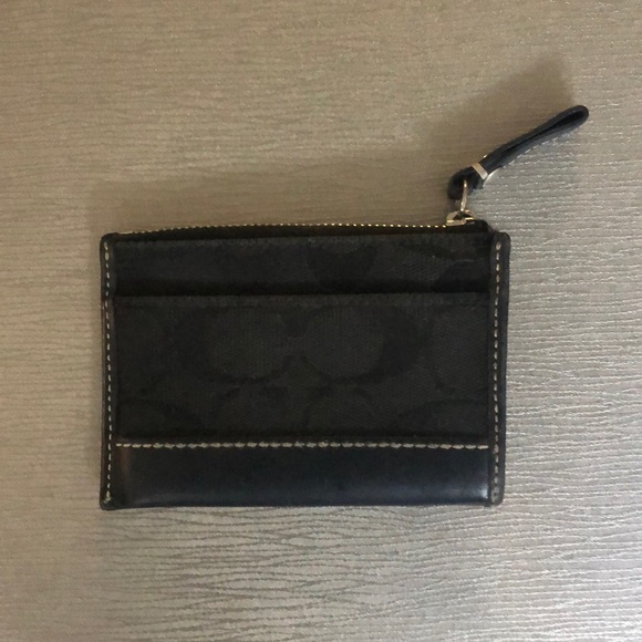 Coach change purse - Picture 2 of 3